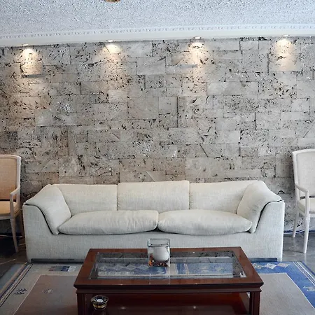 Lion Apartmanhotel